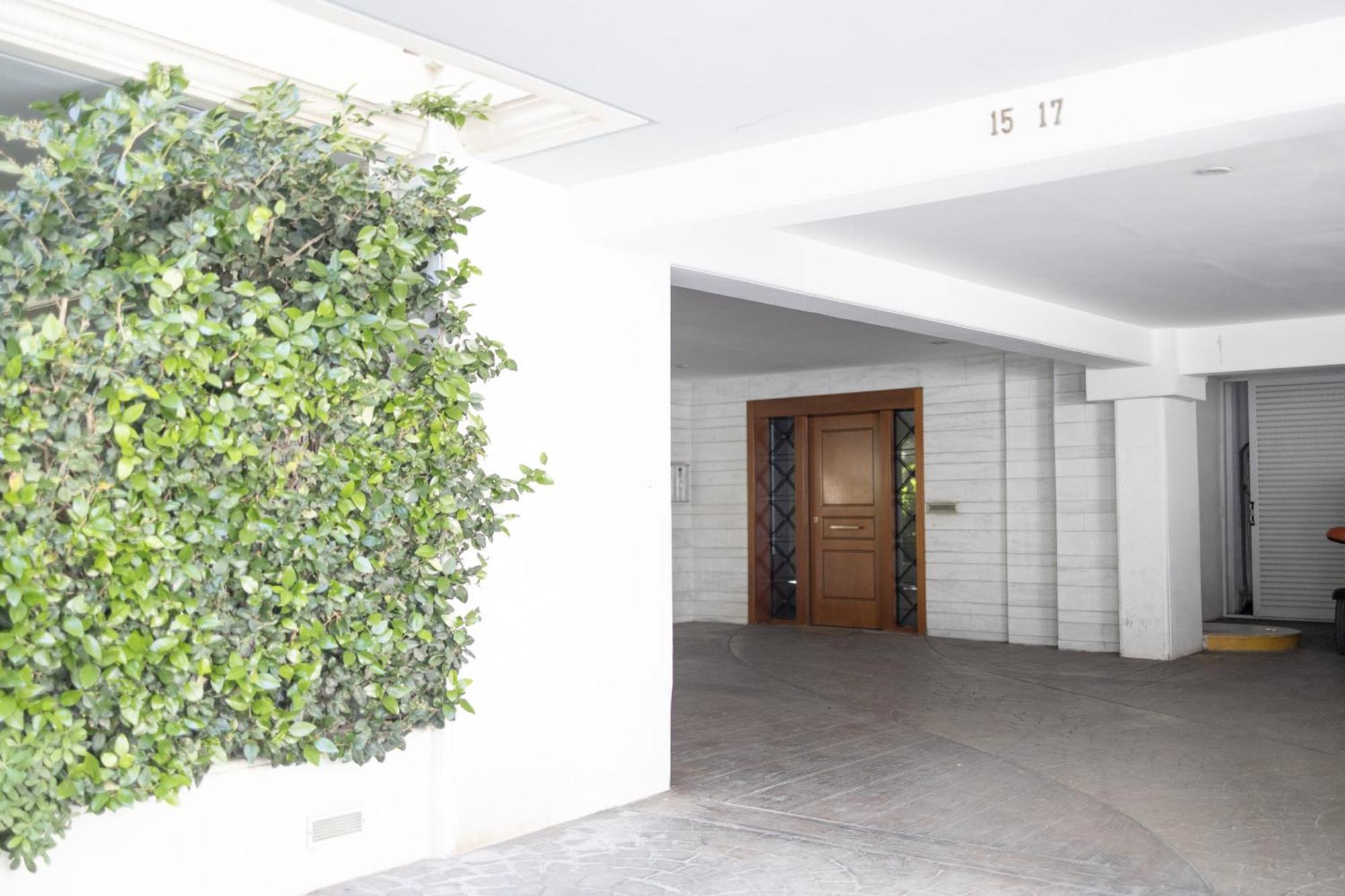 Renovated 3 Bedroom Apt With Acropolis View Афины Экстерьер фото